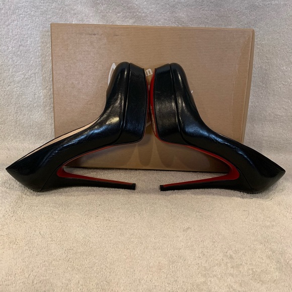 Christian Louboutin Shoes - Picture 5 of 7